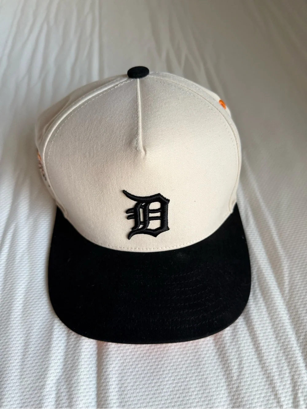 Mitchell & Ness Detroit Cream Orange and Black Two-Tone Snapback hat